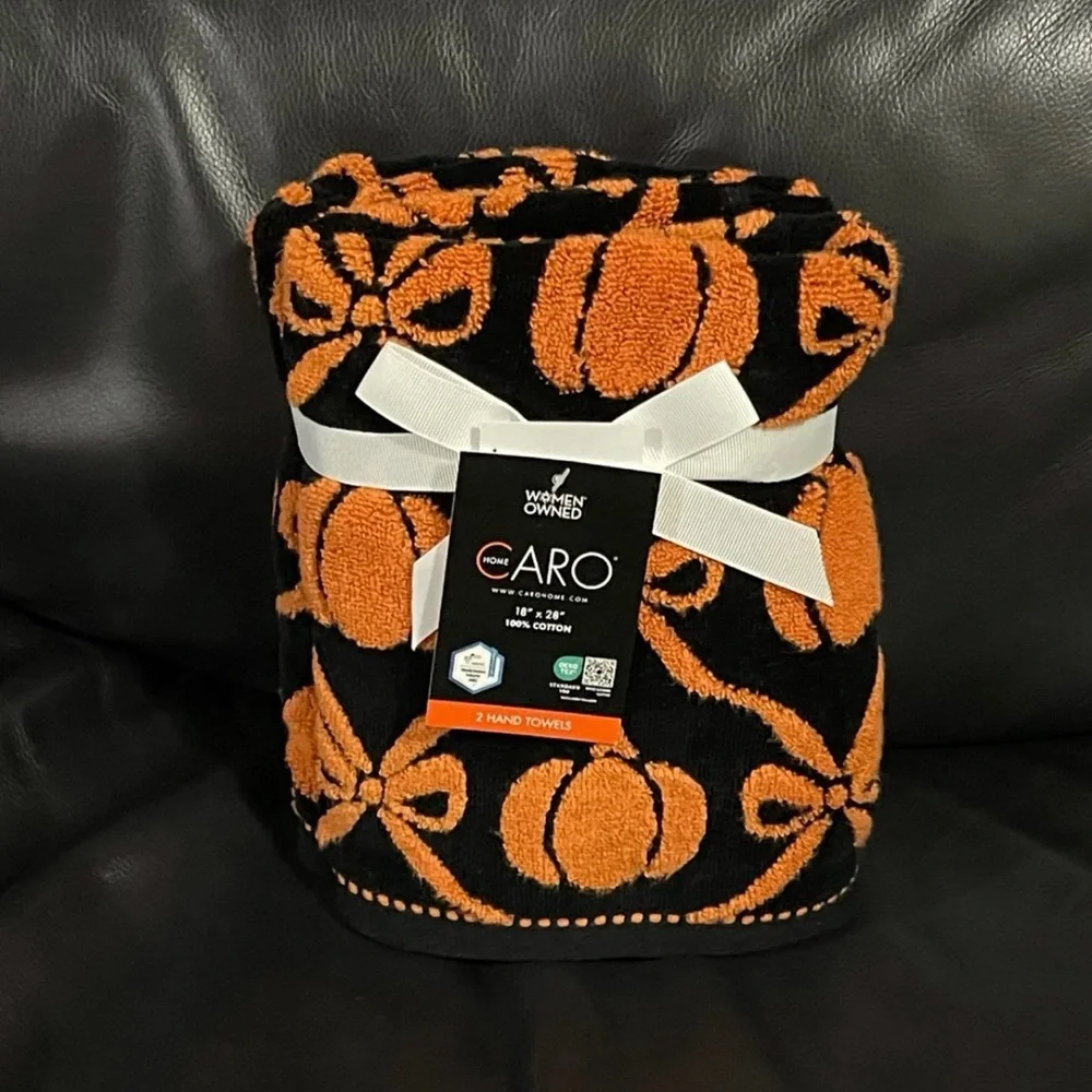Halloween CARO HOME Pumpkins and Bows Hand Towels, Set of 2